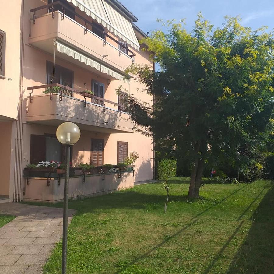 Fiorenza House Luisago Exteriör bild